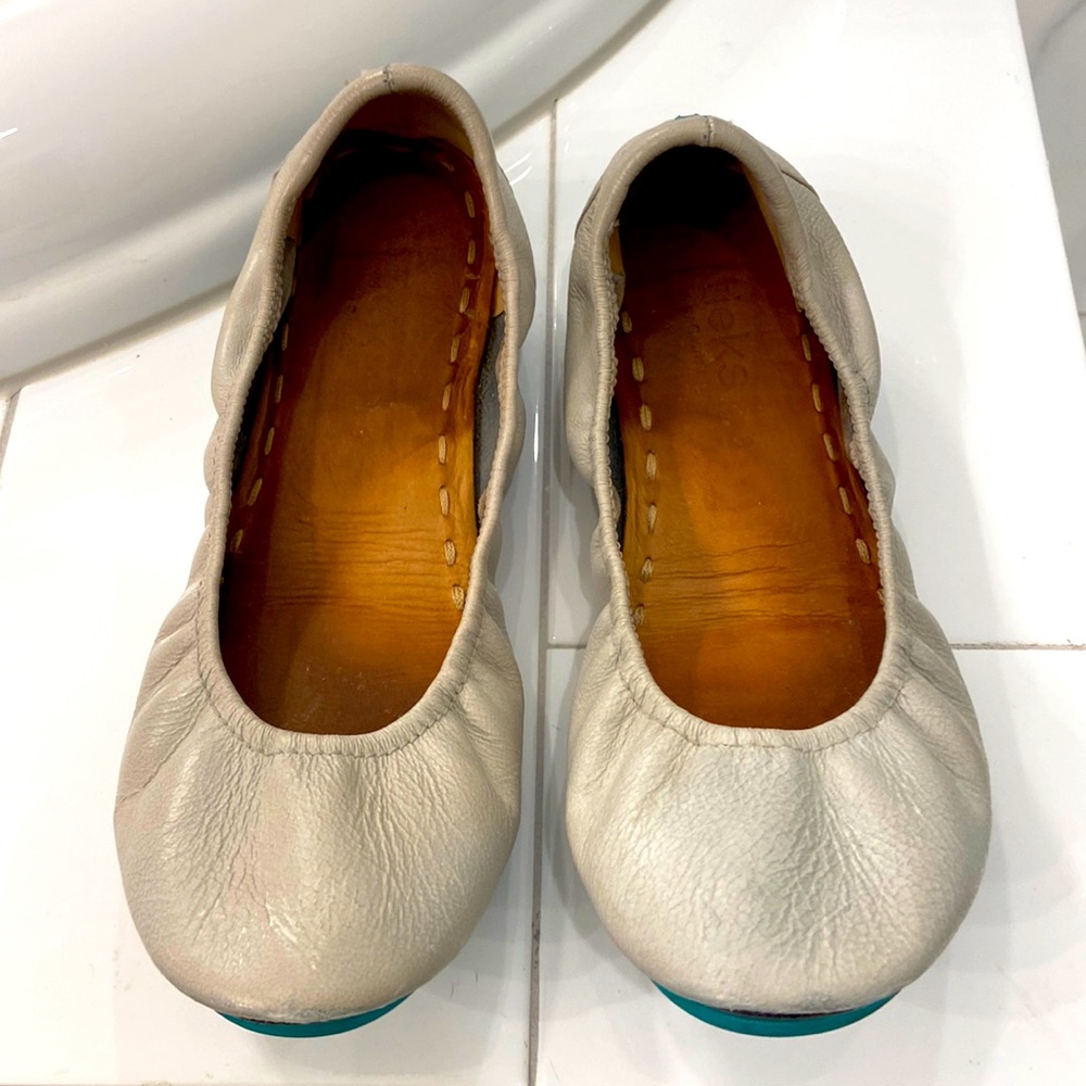 Tieks - Light Grey - Size 9